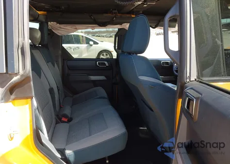 2022 Ford Bronco Outer Banks z USA, uszkodzony, nr VIN 1FMDE5BH7NLB51177